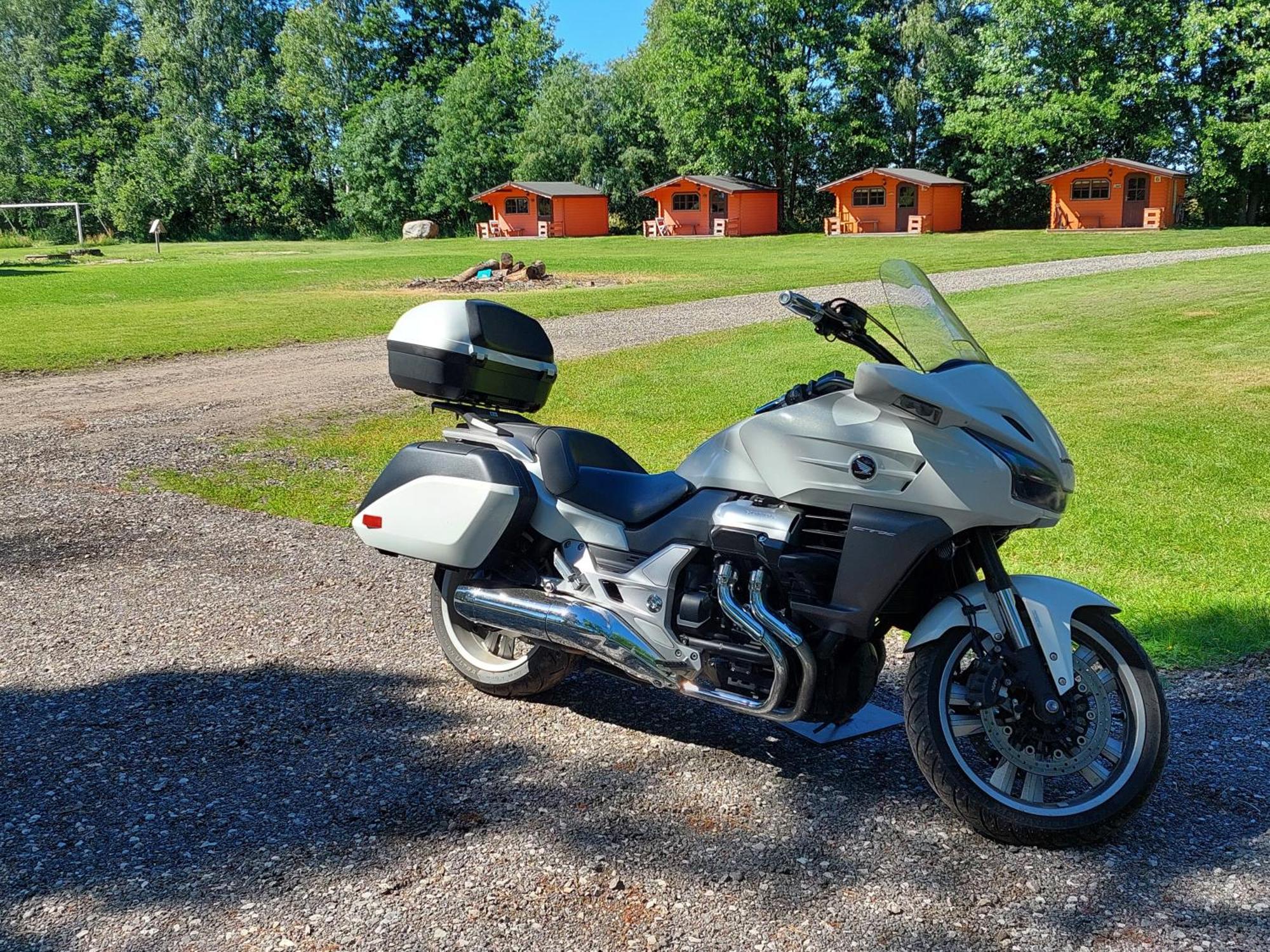 Mirteli Talu Tahkuranna Exterior foto